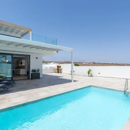 Gara 8 ヴィラ プエルト・カレロ