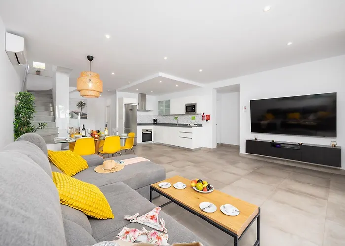 Gara 8 ヴィラ プエルト・カレロ